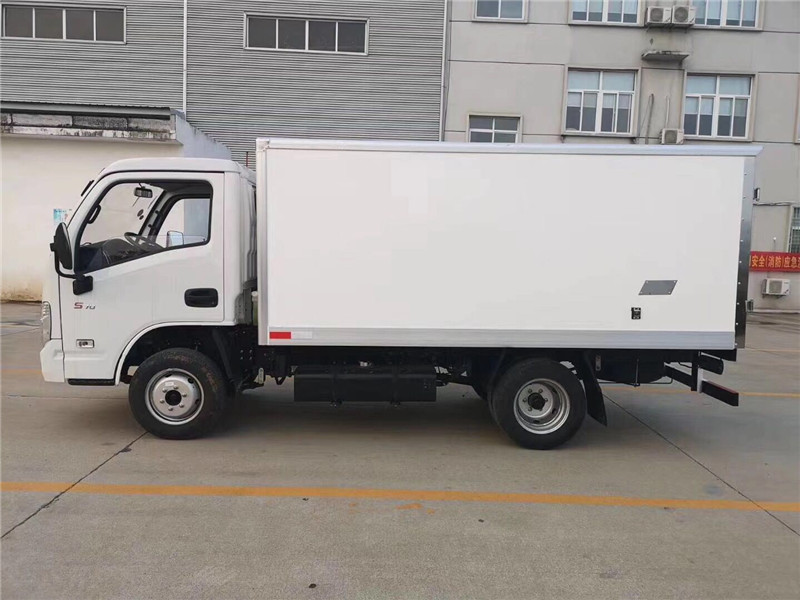 國(guó)六躍進(jìn)小福星冷藏車可進(jìn)地下車庫
